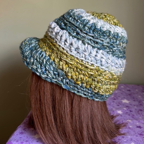 Crochet newsboy medium rose hat soft acrylic yarn new beautiful - Picture 6 of 13